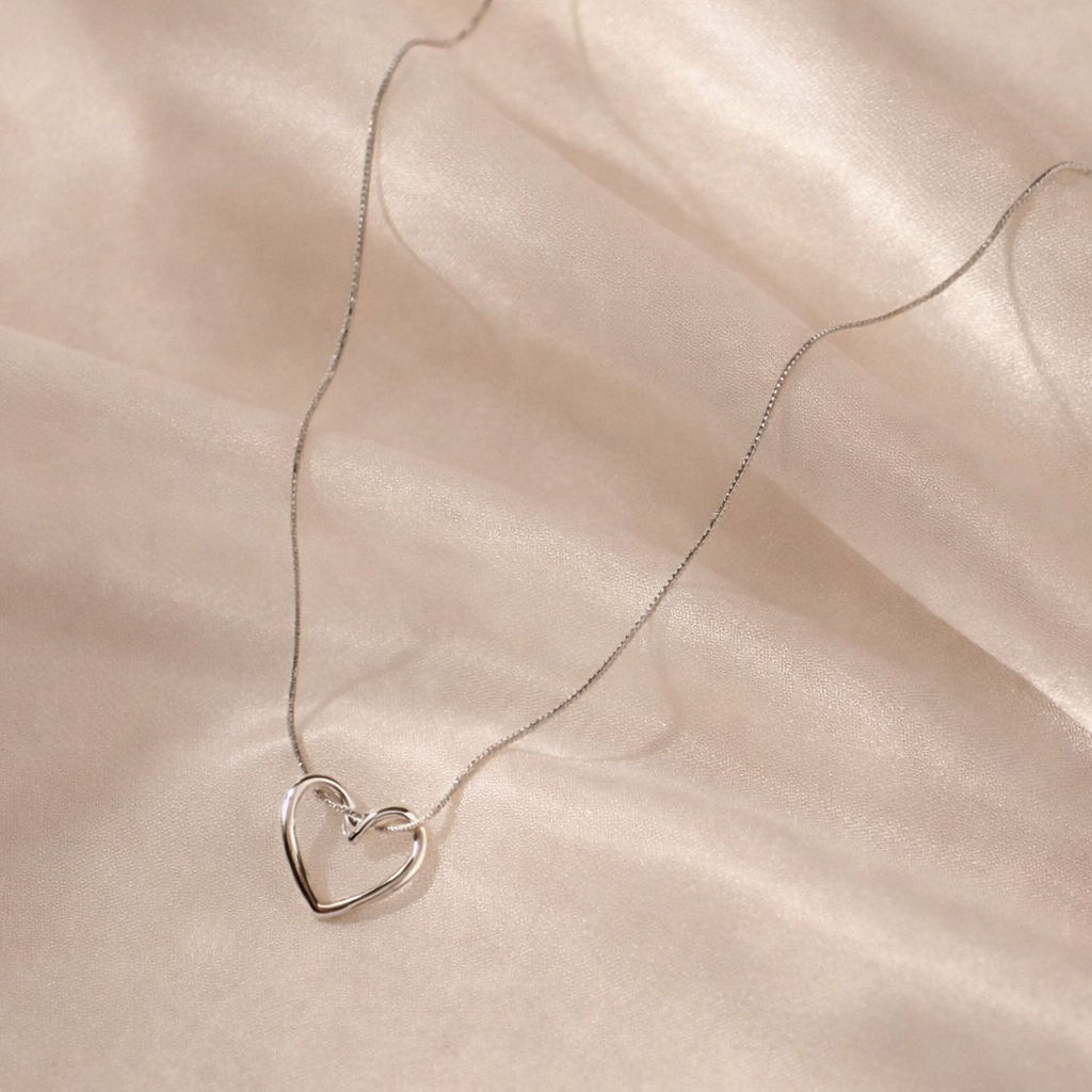Silver Amaré Necklace