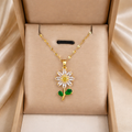 Daisy Necklace