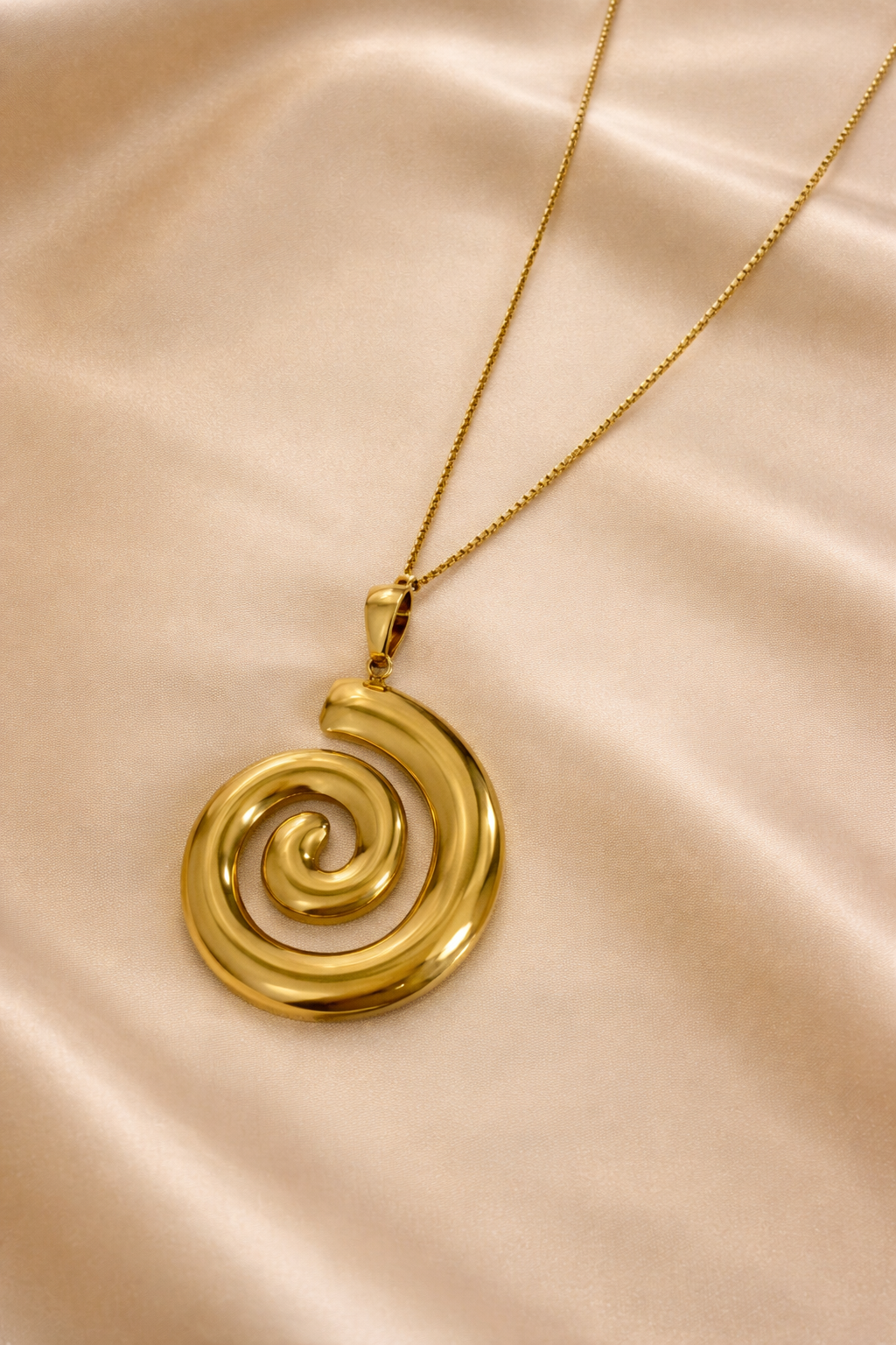 Etér Necklace