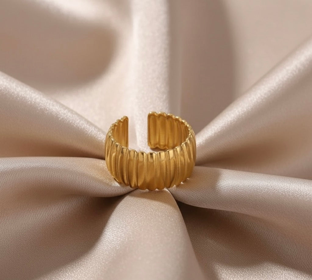 Gold Essential Ring